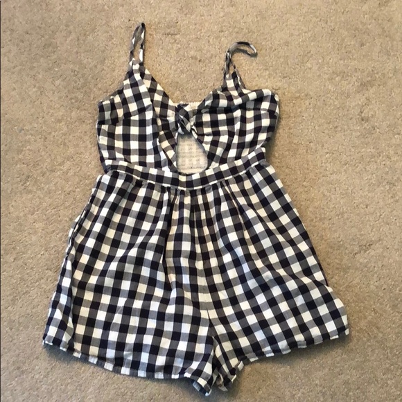 American Eagle Outfitters Pants - Checkered romper